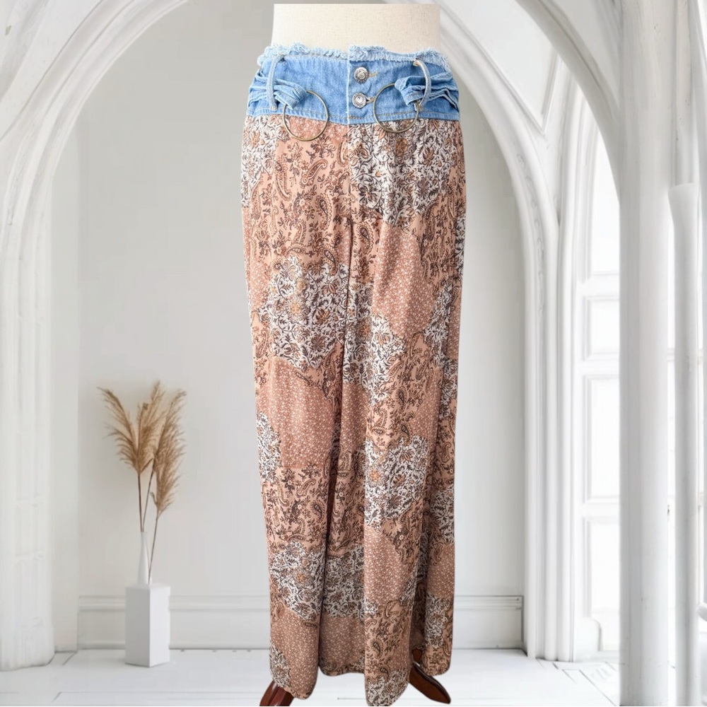 RARE Vintage 1990s Y2K XOXO Jeans Raw Denim Waist Brown Paisley Wide Leg Pant